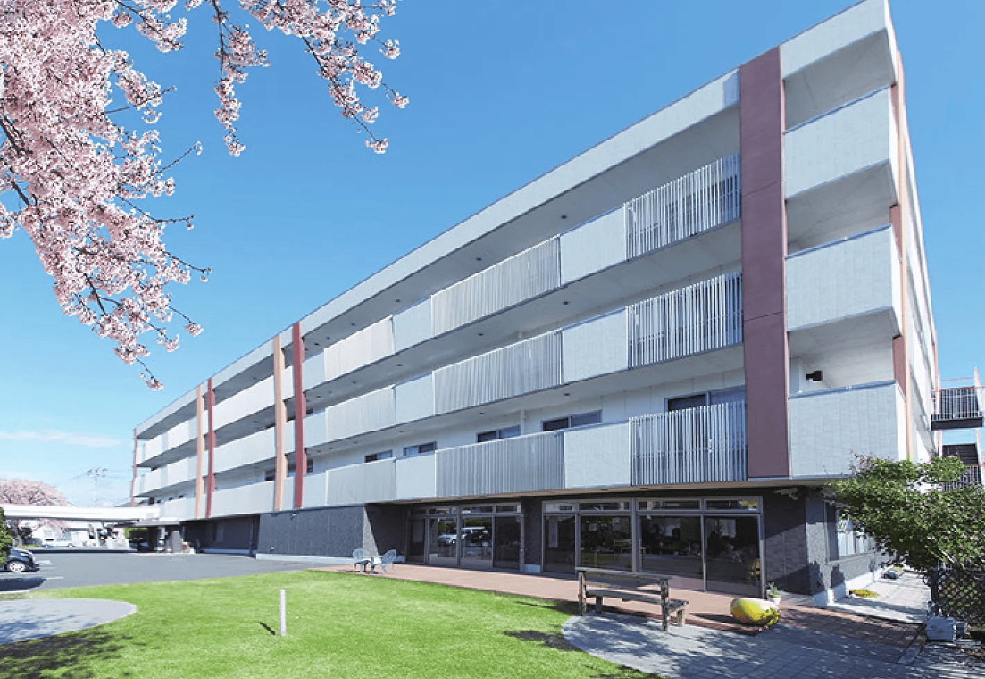 サニーステージ大和の外観